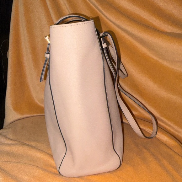 Michael Kors Light pink Tote Bag - Picture 6 of 14